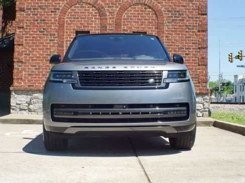 Used 2023 Land Rover Range Rover Long Wheelbase Autobiography AWD/4WD image 2