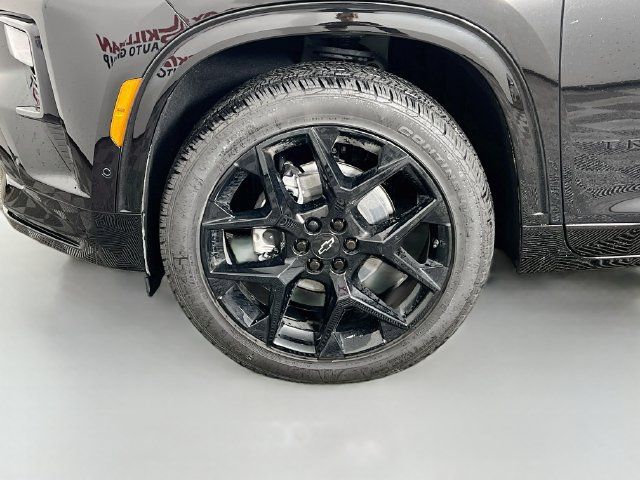 Used 2025 Chevrolet Traverse RS w/ LPO, Floor Liner Package FWD image 10