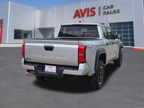 Used 2024 Toyota Tacoma TRD Off-Road AWD/4WD image 6