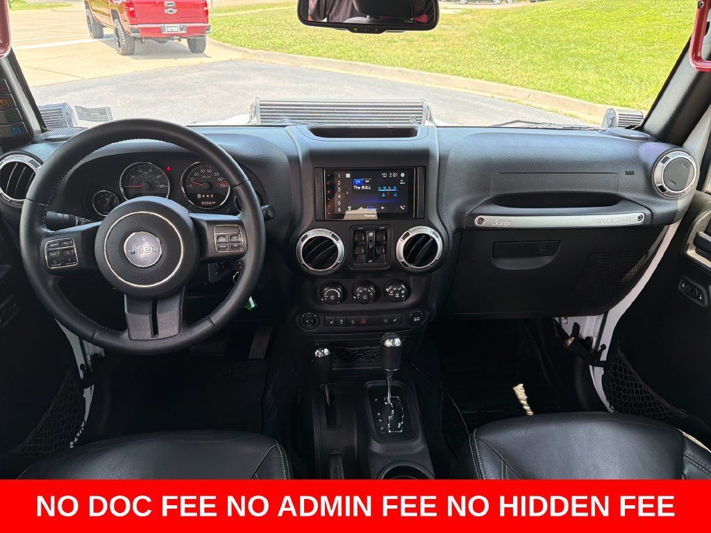 Used 2017 Jeep Wrangler Unlimited Rubicon AWD/4WD image 15