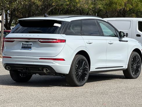 New 2025 Lincoln Corsair Reserve w/ Jet Appearance Package image 5