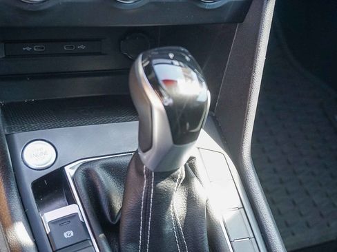 Used 2022 Volkswagen Taos SE image 22