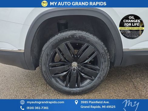 Used 2019 Volkswagen Atlas SEL AWD/4WD image 32