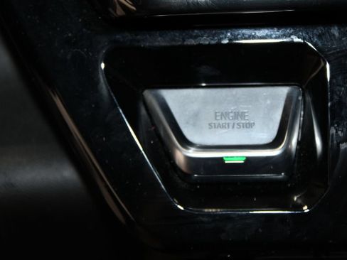 Used 2024 GMC Sierra 1500 AT4 w/ Technology Package AWD/4WD image 28