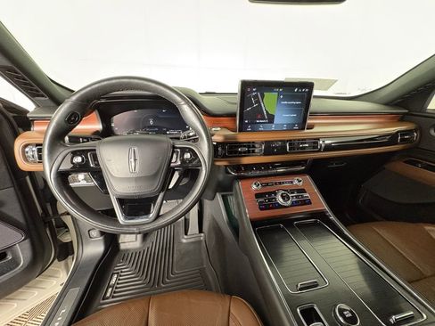 Used 2021 Lincoln Aviator Reserve w/ Equipment Group 201A RWD image 8