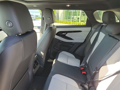 New 2026 Land Rover Range Rover Evoque Dynamic SE image 16