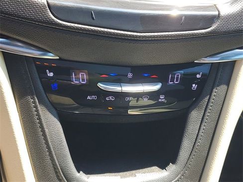 Used 2017 Cadillac XT5 Premium Luxury image 25