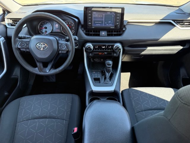 Used 2021 Toyota RAV4 XLE AWD/4WD image 23
