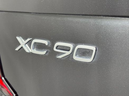 New 2026 Volvo XC90 B6 Plus w/ Protection Package Premier AWD/4WD image 6