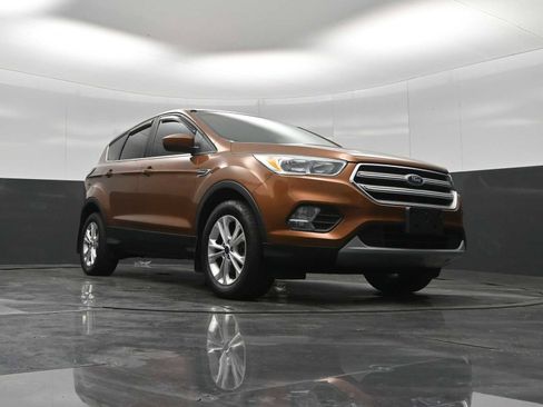 Used 2017 Ford Escape SE AWD/4WD image 27