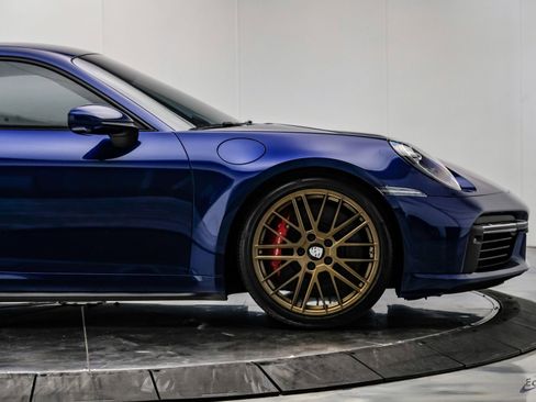 Used 2021 Porsche 911 Turbo image 28