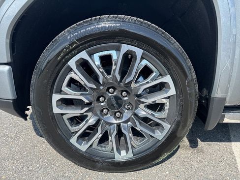 New 2025 GMC Sierra 1500 Denali Ultimate image 3