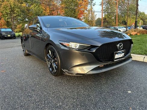 Used 2019 MAZDA MAZDA3 AWD Hatchback w/ Premium Pkg image 2