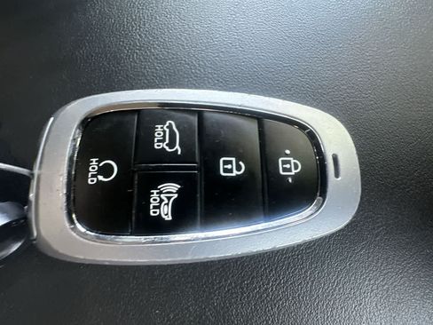 Used 2024 Hyundai Palisade SEL FWD image 28
