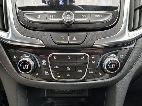 Used 2023 Chevrolet Equinox Premier AWD/4WD image 24