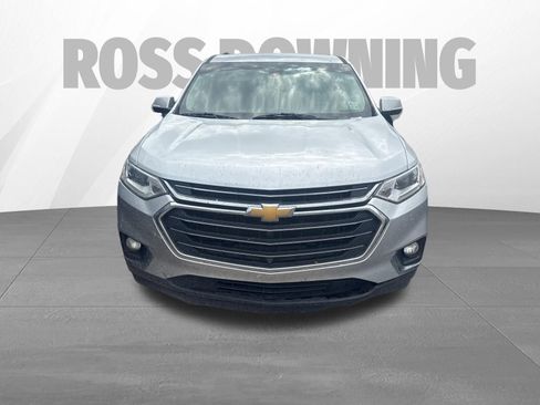 Used 2020 Chevrolet Traverse LT w/ LT Premium Package FWD image 2