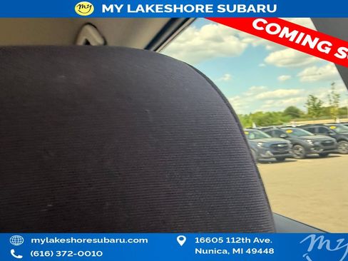 Used 2023 Nissan Rogue S AWD/4WD image 14
