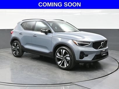 Used 2023 Volvo XC40 B5 Ultimate w/ Protection Package Premier