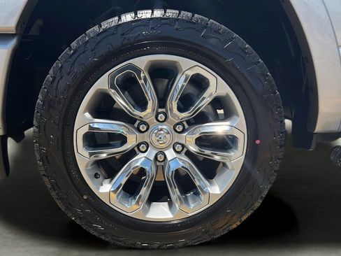 Used 2019 RAM 1500 Laramie w/ Sport Appearance Package AWD/4WD image 22