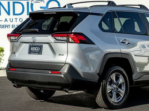 Used 2025 Toyota RAV4 XLE w/ Convenience Package FWD image 8