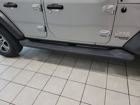 Certified 2020 Jeep Wrangler Unlimited Sport S AWD/4WD image 14