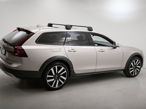 New 2026 Volvo V90 B6 Cross Country Ultra w/ Climate Package image 11