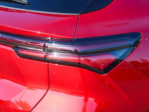 New 2026 Chevrolet Equinox EV LT image 8