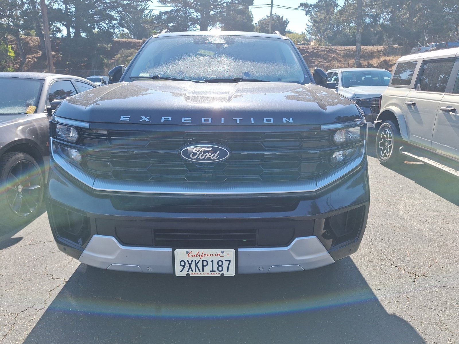 Used 2025 Ford Expedition Platinum AWD/4WD image 3