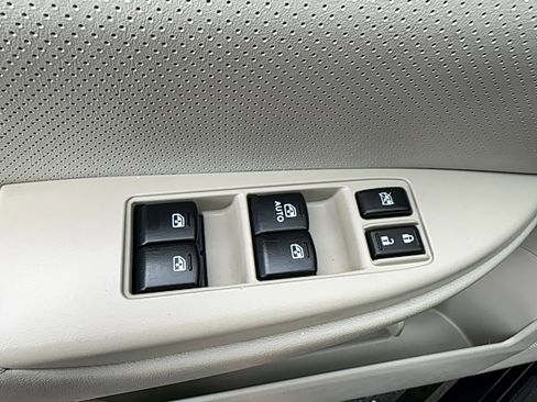 Used 2013 Subaru Legacy 2.5i Limited image 15