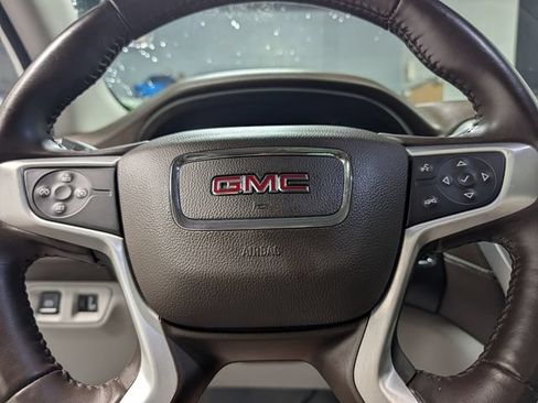 Used 2018 GMC Acadia SLT FWD image 20
