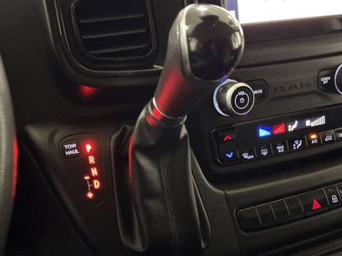 Used 2023 RAM ProMaster 2500 FWD image 17