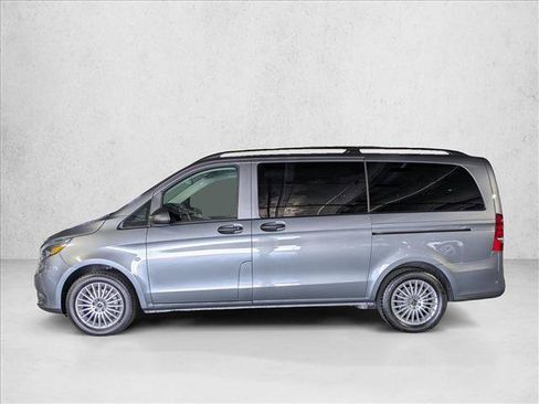 Used 2023 Mercedes-Benz Metris Passenger image 9