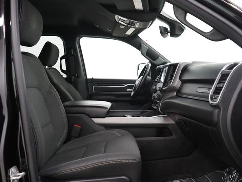 Used 2020 RAM 1500 Big Horn AWD/4WD image 11