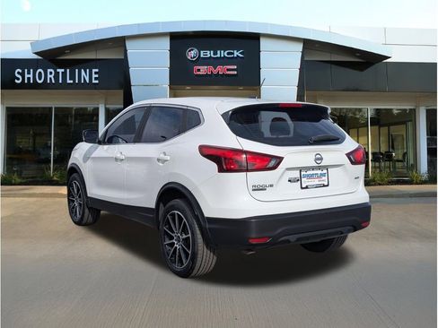 Used 2018 Nissan Rogue Sport S AWD/4WD image 5