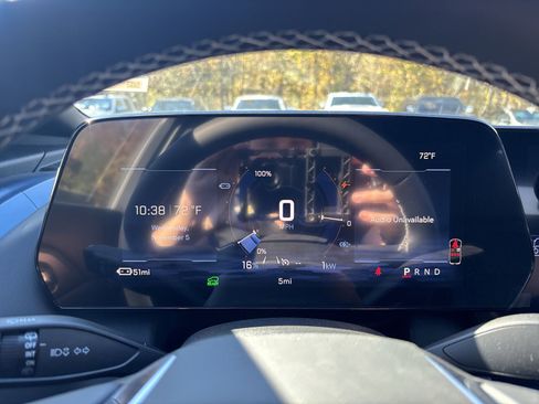 New 2026 Chevrolet Equinox EV LT image 18