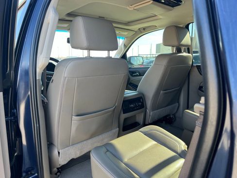 Used 2019 GMC Yukon SLT w/ Open Road Package image 18