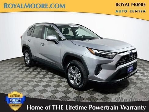 Certified 2022 Toyota RAV4 XLE w/ Convenience Package AWD/4WD image 1