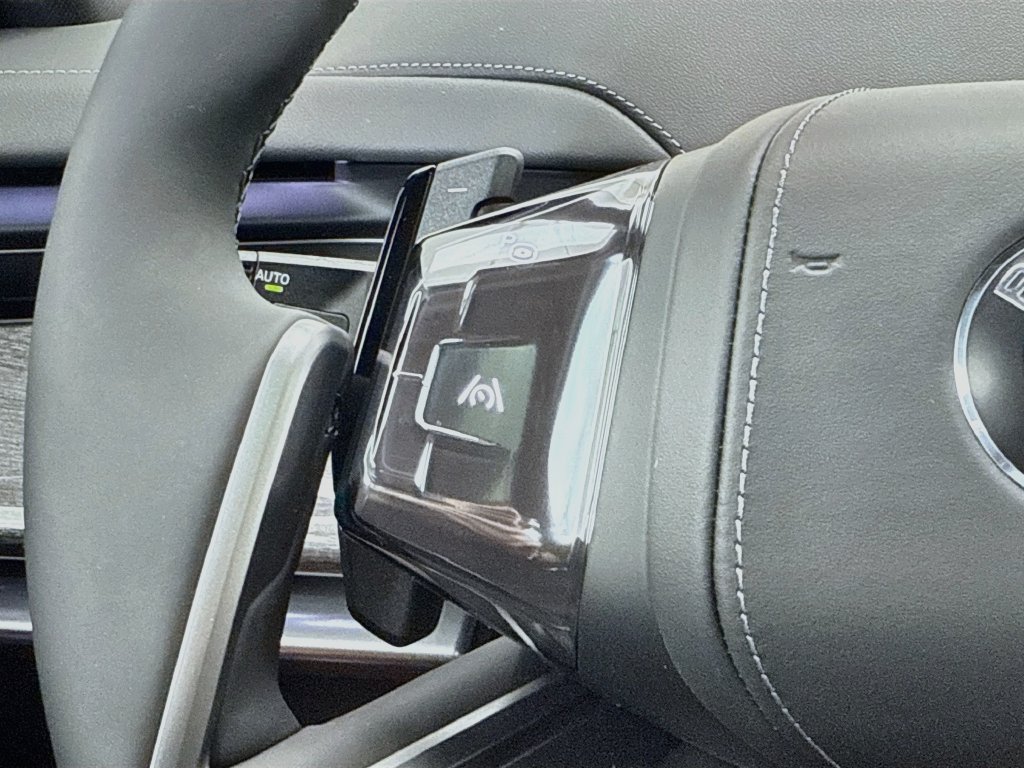 New 2027 BMW 740i w/ Premier Package RWD image 12