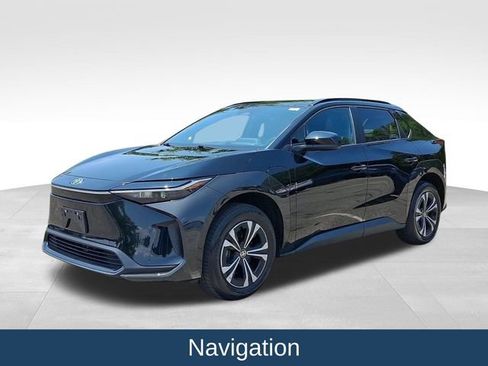 Used 2024 Toyota bZ4X AWD w/ Weather Package image 4