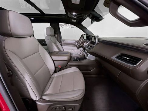 Used 2023 GMC Yukon SLT w/ SLT Luxury Package image 41