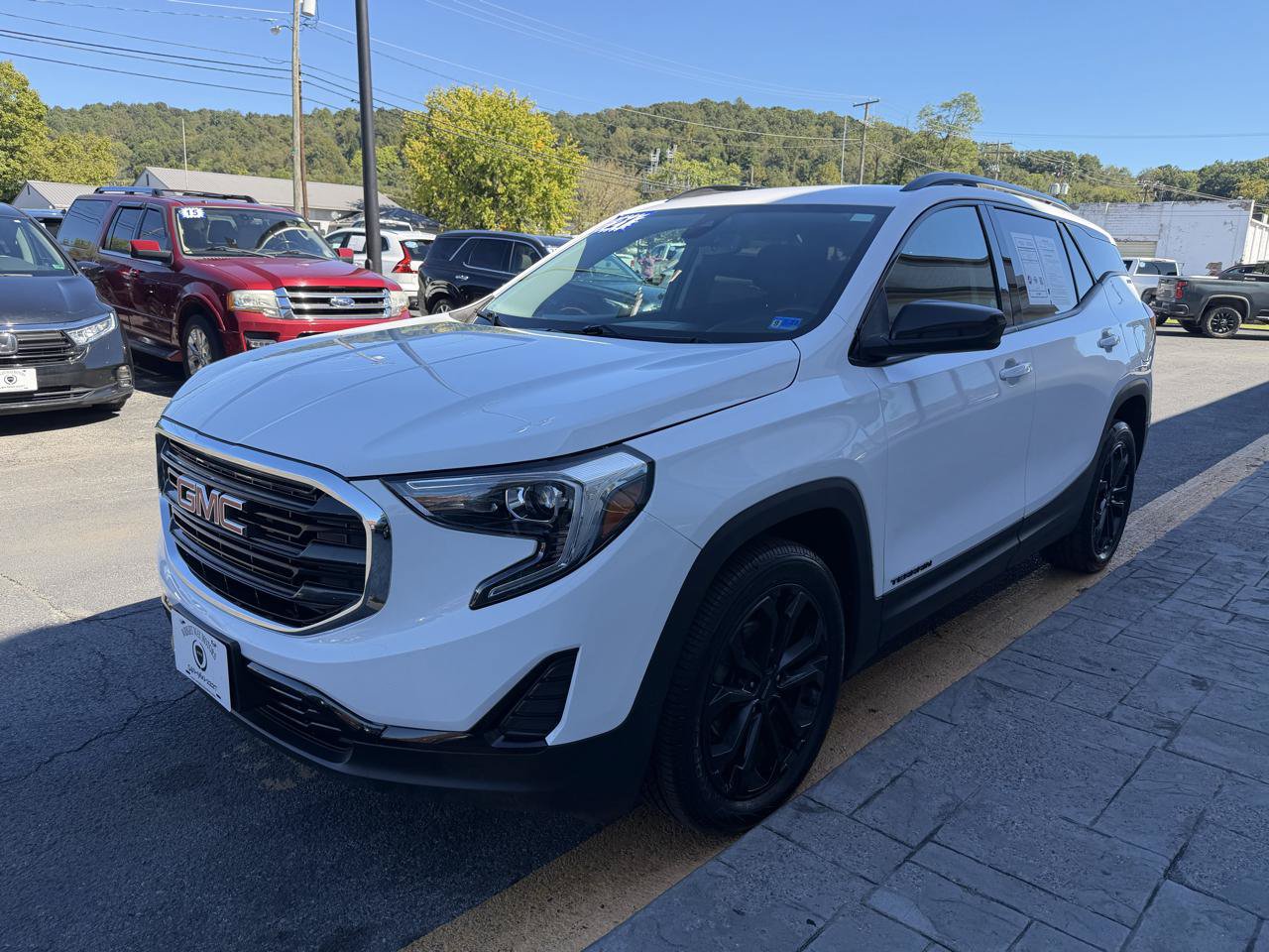 Used 2021 GMC Terrain SLE w/ Elevation Edition AWD/4WD image 4