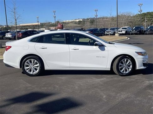 Used 2024 Chevrolet Malibu LT image 2