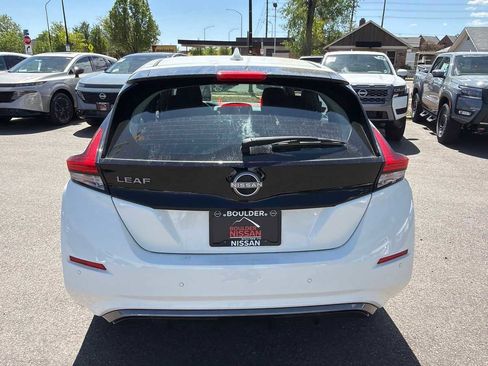 Used 2024 Nissan Leaf S FWD image 3