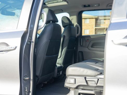 Used 2024 Honda Odyssey EX-L image 25