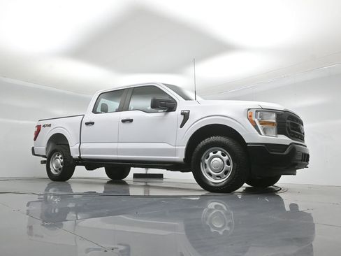 Certified 2021 Ford F150 XL w/ Trailer Tow Package AWD/4WD image 4