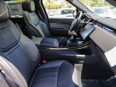 New 2026 Land Rover Range Rover Sport SE AWD/4WD image 18