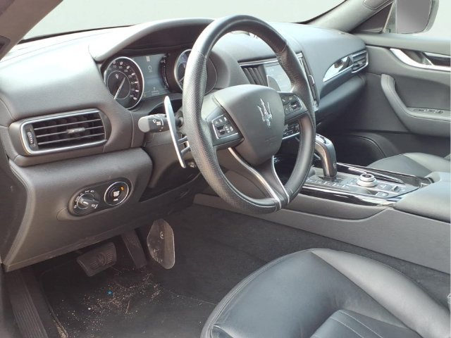 Used 2023 Maserati Levante Modena AWD/4WD image 8