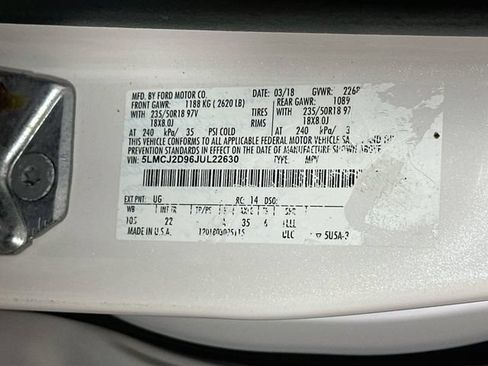Used 2018 Lincoln MKC Select w/ Select Plus Package AWD/4WD image 36