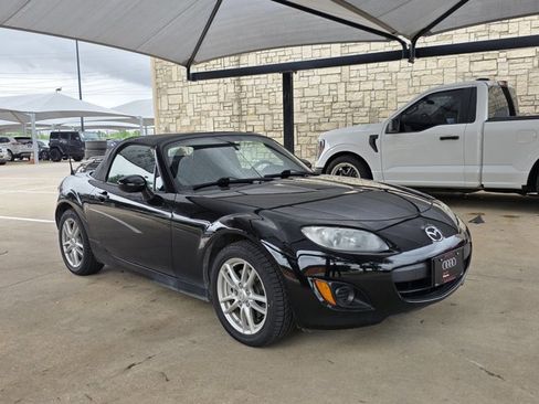 Used 2010 MAZDA MX-5 Miata Sport image 9