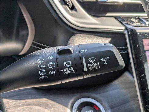 Used 2023 Jeep Grand Cherokee Limited w/ Trailer Tow Prep Group (B) image 29